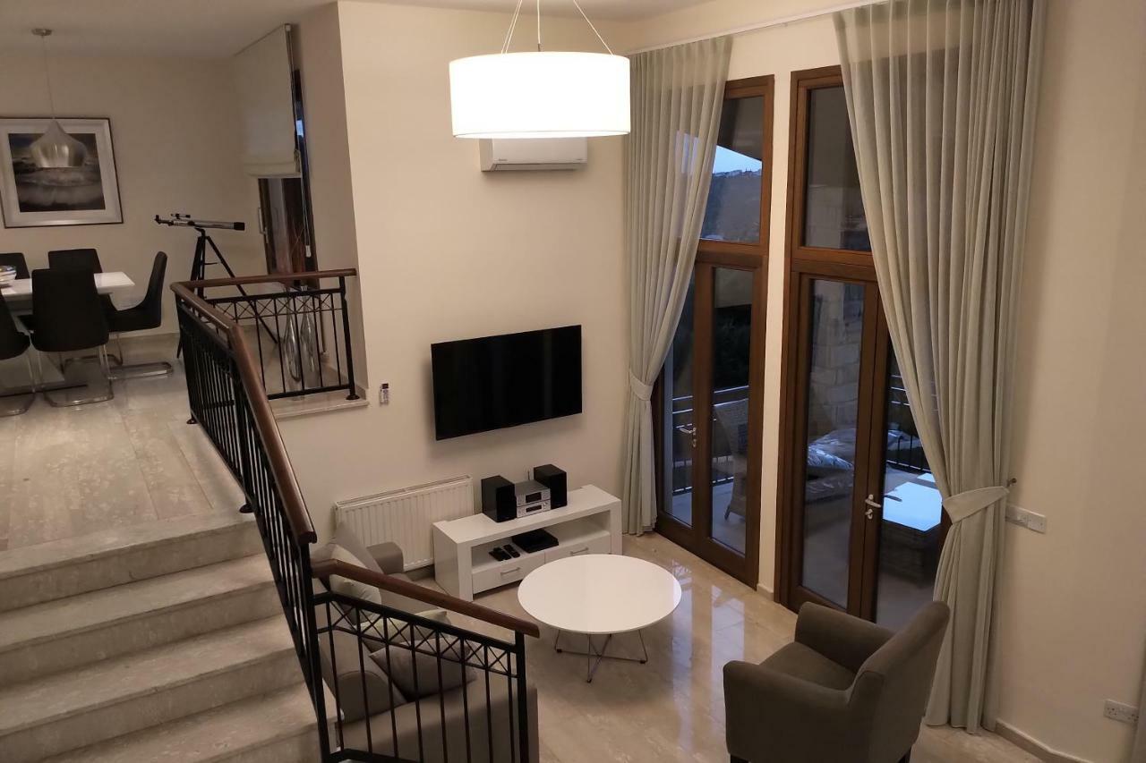 Villa Hermiona 코우클리아 외부 사진
